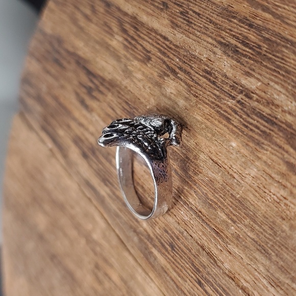 Size 7 R721 peacock ring - Picture 2 of 2